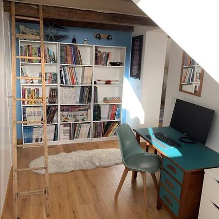 Charmant Studio A Proximite De La Gare Rer A Chatou Dış mekan fotoğraf